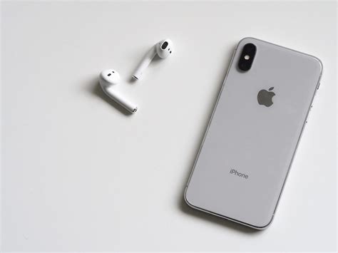 How To Charge AirPods: An Ultimate Guide for Beginners & Pros Alike