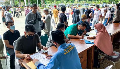 Foto Masjid Istiqlal Mulai Buka Layanan Zakat Fitrah Foto Liputan