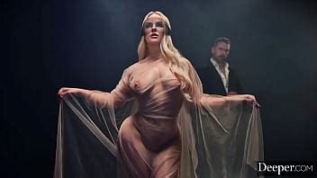 M S Profundo La Diosa Con Curvas Vic Marie Es Dominada Y Follada Duro Xvideos