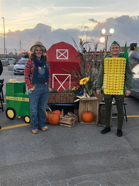 Scarecrow, Corn, Tractor: Family Farm Costume DIY | Trunk or treat