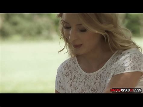 Blonde Teen With Natural Tits Gets Sex Outdoor XNXX