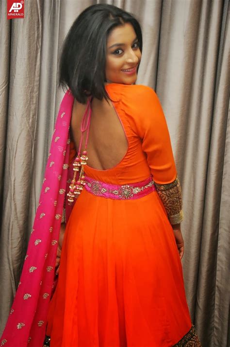 Actress Alisha Baig Photos