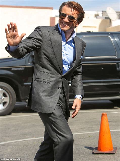 That S A Wild Look Emma Slater Rocks Hot Pink Garter Belt Leggings At Dancing With The Stars