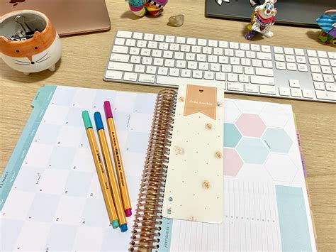 Como começar a se organizar com uma agenda – Café Resiliente