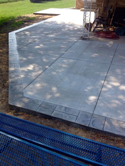 Concrete Patio With Paver Edging - Patio Ideas