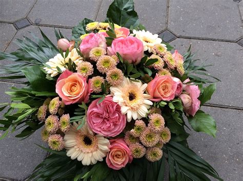 Buketter | Køb dine blomsterbuketter online her