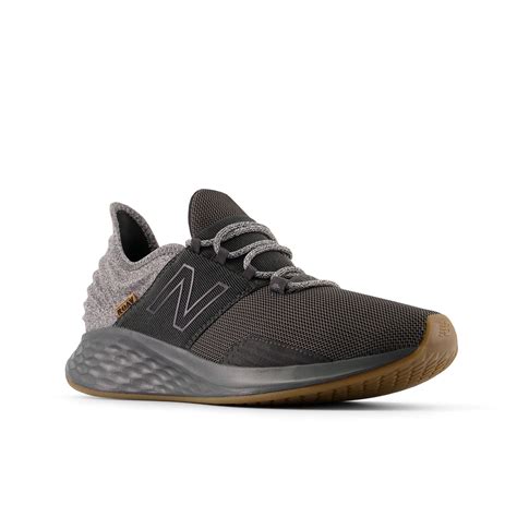 New Balance Mens Fresh Foam Roav V1 Running Shoe Blacktopgum 9