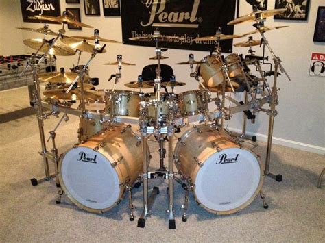 Pin By Court Heckman On Drum Kit Drums Drum And Bass Pearl Drums