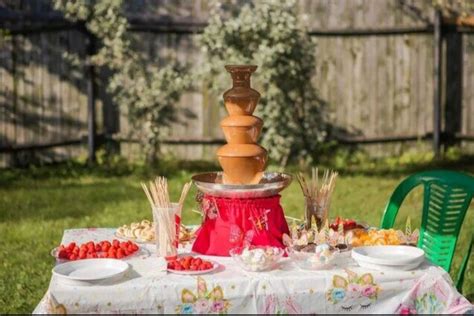 Шоколадный фонтан | Праздник, Фонтан, Шоколад