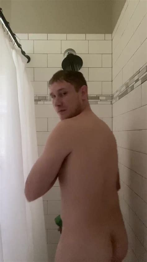 Devin Shower Naked ThisVid