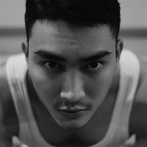 Trai đô 6 múi kể tường tận cú ngã chí mạng của hot girl trứng rán Định bế nhưng sợ vướng tầm