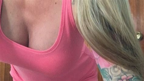 Upskirt Milf Pussy And Ass CHARLIE Z YOUR SEXY BRITISH MILF Clips4sale