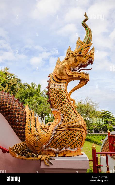 Naga thailand temple hi-res stock photography and images - Alamy