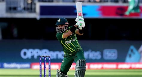 Mohammad Rizwan becomes third Pakistan batter to score 2500 T20I runs