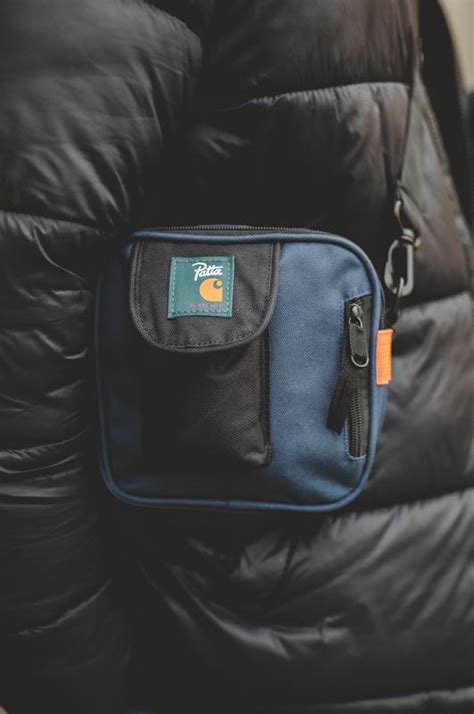 Carhartt сумка месенджер кархарт — цена 770 грн в каталоге Сумки Купить ...