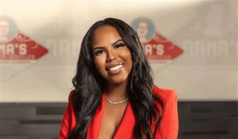 kelli rhoa net worth