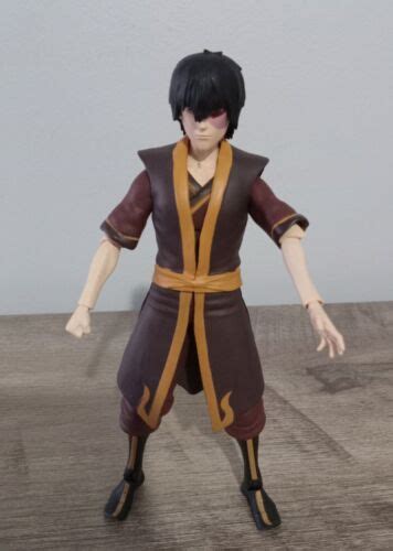 Diamond Select Toys Avatar The Last Airbender Prince Zuko Action Figure