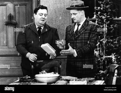 The Honeymooners Jackie Gleason Art Carney 1955 56 Stock Photo Alamy