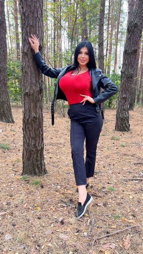 Id Olga From Kiev Ukraine Years Old Brunette Brown Eyes