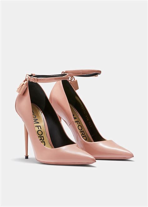 TOM FORD Nude Lacquered Patent Padlock Pump REVERSIBLE