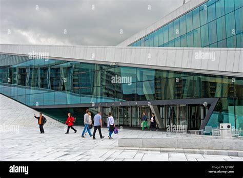 Main Entrance To The New Oslo Opera House Oslo Norway Stock Photo Alamy