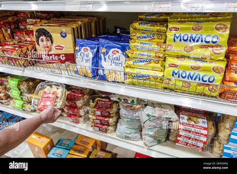 Grocery Store Cookies Hi Res Stock Photography And Images Alamy