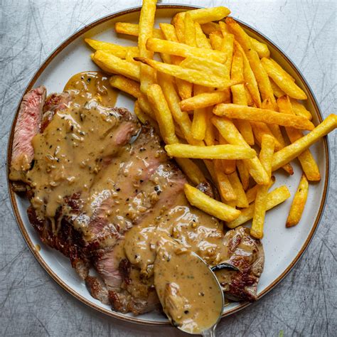 Steak & Peppercorn Sauce Recipe | Mob