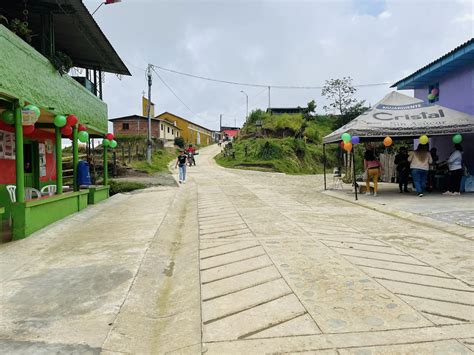 Historia 2 Huellas Estrada 2