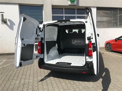 Opel Vivaro Ihned K Odb Ru Proveden Crew Van L K Za Cenu