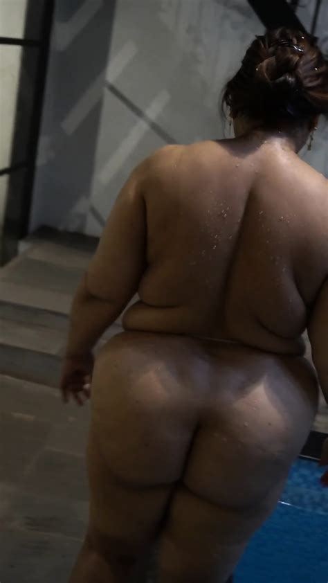 Mallu Milf Geetha Lekshmi Full Nude In Swiming Pool