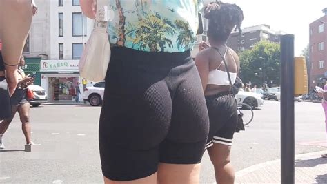 Beautiful Blonde Walking Not Oc Spandex Leggings Yoga Pants Forum