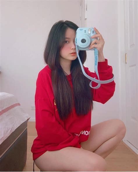 Hot girl ảnh thẻ mặt xinh như búp bê gợi cảm bất ngờ sau 4 năm nổi tiếng