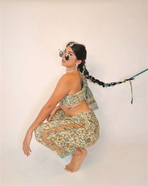 Loves Dick Jasmine Sherni Feet Porn Pic