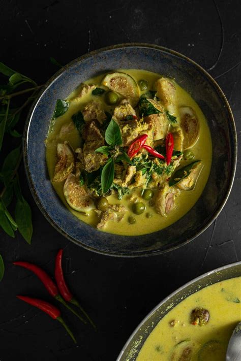 Thai Green Beef Curry Gaeng Keow Wan Cooking With Nart
