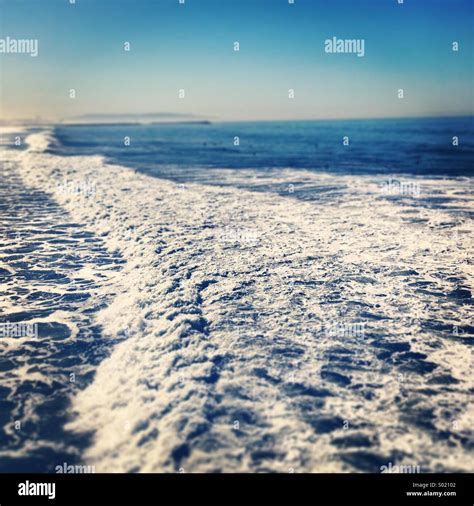 Waves in the Pacific Ocean Stock Photo - Alamy