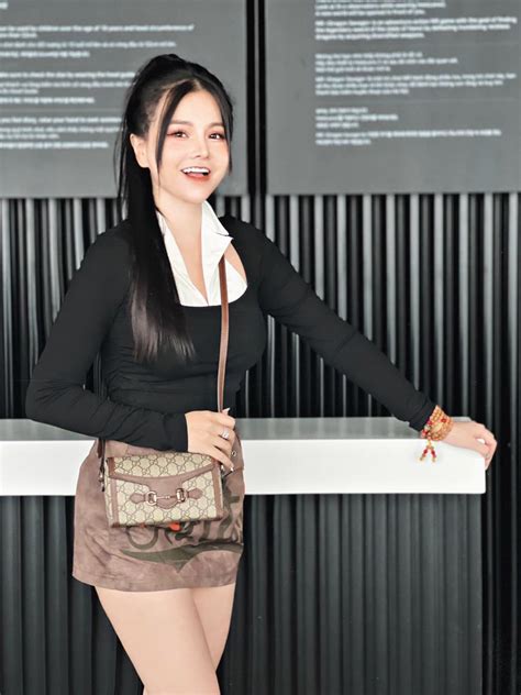 Ch N Dung Hot Girl I Di N Cho C C I Tuy N Tham D World Cup