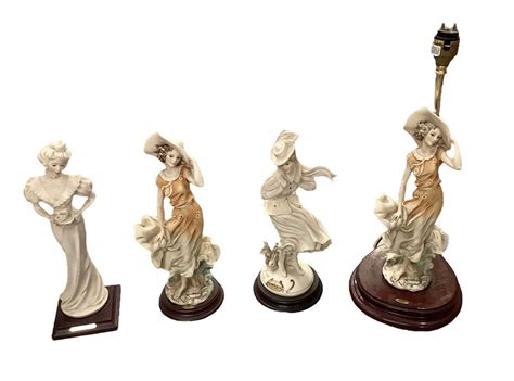 Lot 1294 Eleven Florence Giuseppe Armani Figures