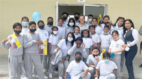 Presidente Lasso entregó la Unidad Educativa José Joaquín de Olmedo en