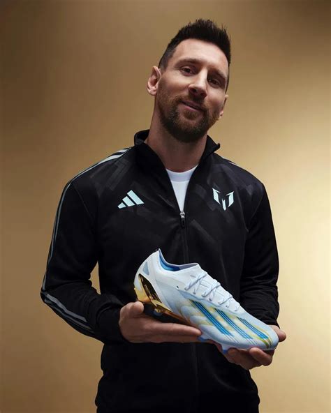 Furor Por Los Nuevos Botines De Messi El Lujoso Color Dorado Y El