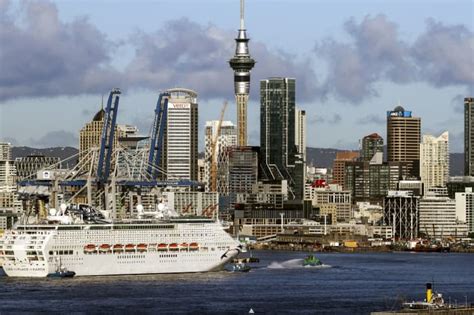 New Zealand welcomes first cruise ship since start of pandemic ...