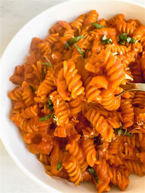 Kat Ashmore S Spicy Fusilli Pasta With Tomato Cream