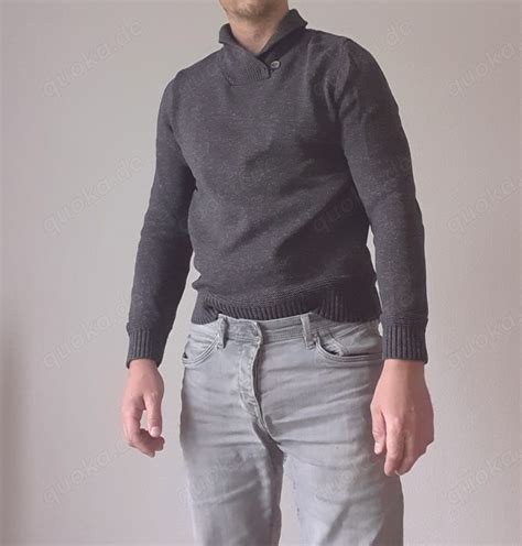 Welche ältere Dame Oma wünscht sich Intimitäten und Sex mit jüngerem Mann in Karlsruhe Er