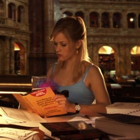 Pin By Melyiana Chanel On Legally Blonde Elle Woods Blonde Movie Legally Blonde