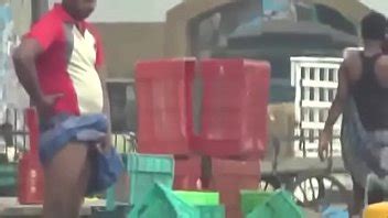 Orinando En Publico XVIDEOS