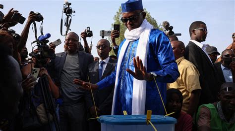 Pr Sidentielle Au Tchad Deux Candidats D Posent Un Recours Et