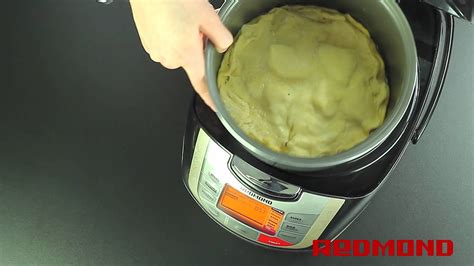 Мультиварка REDMOND RMC-M4502 Пирог с яблоками - YouTube