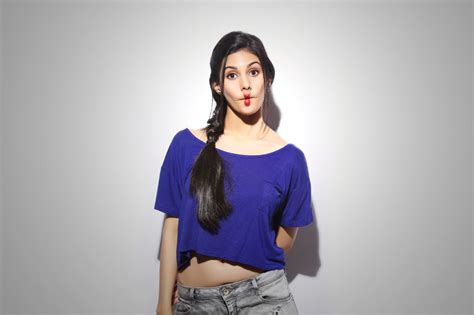 15 Hot Spicy Photo S Of Amyra Dastur Reckon Talk