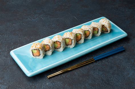 Satoshi Sushi — это японская кухня ресторанного качества с доставкой на дом