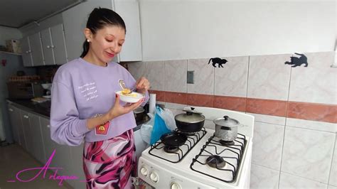 Arlequin POV I INSERT TWO RAW CHICKEN EGGS IN MY PUSSY FOR 24H INSIDE ManyVids