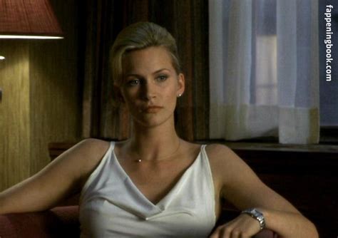 Free Natasha Henstridge Nude Pictures Sexy